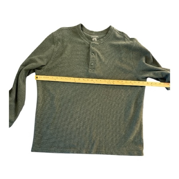 L.L. Bean Dark Green‎ Long Sleeve Henley Shirt - Picture 5 of 6